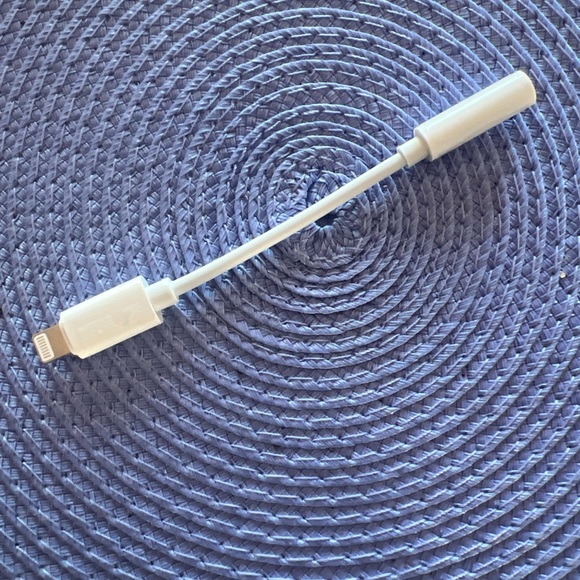 Earbuds For iPhone Wired With Lightning Connector New - Picture 6 of 7